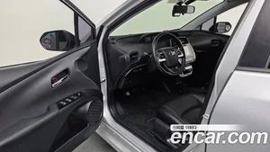 Toyota Prius, 2017 — миниатюра 10