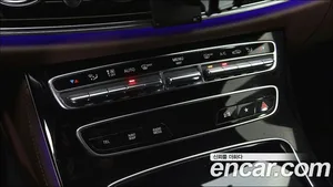 Mercedes-Benz E-Class, 2021 — миниатюра 17