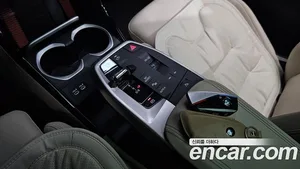 BMW iX2, 2024 — миниатюра 11