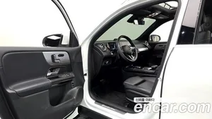 Mercedes-Benz GLB-Class, 2021 — миниатюра 13