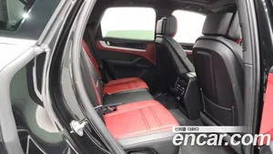Porsche Cayenne, 2025 — миниатюра 17