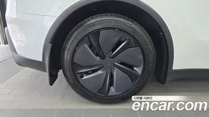 Tesla Model Y, 2025 — миниатюра 5