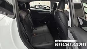 Tesla Model Y, 2025 — миниатюра 17