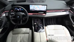 BMW 5-Series, 2025 — миниатюра 9