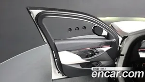 BMW 5-Series, 2025 — миниатюра 13