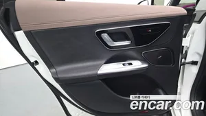 Mercedes-Benz EQE, 2023 — миниатюра 15