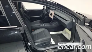 Tesla Model 3, 2025 — миниатюра 16