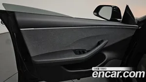 Tesla Model 3, 2025 — миниатюра 13