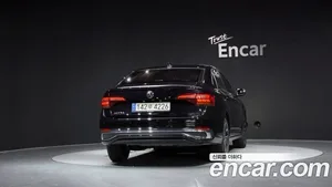 Volkswagen Jetta, 2022 — миниатюра 4