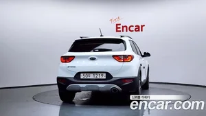 Kia Stonic, 2018 — миниатюра 4