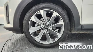 Kia Stonic, 2018 — миниатюра 5