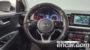 Kia Stonic, 2018 — миниатюра 18
