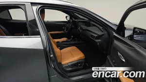 Lexus UX, 2019 — миниатюра 17