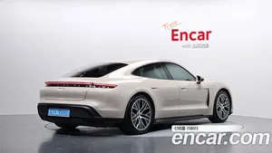 Porsche Taycan, 2023 — миниатюра 1