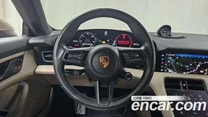 Porsche Taycan, 2023 — миниатюра 19