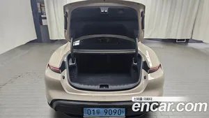 Porsche Taycan, 2023 — миниатюра 22