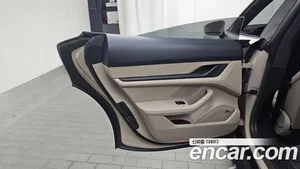 Porsche Taycan, 2023 — миниатюра 14