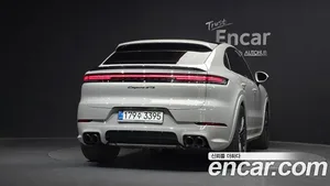 Porsche Cayenne, 2025 — миниатюра 4