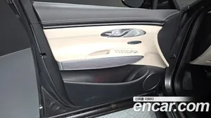 Genesis GV70, 2023 — миниатюра 14
