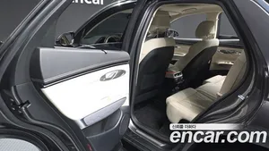 Genesis GV70, 2023 — миниатюра 16
