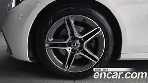 Mercedes-Benz E-Class, 2022 — миниатюра 5