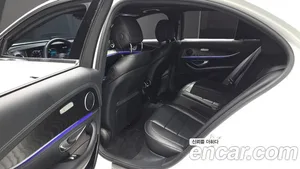 Mercedes-Benz E-Class, 2022 — миниатюра 18