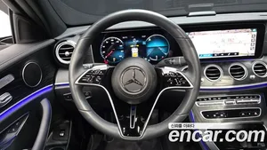 Mercedes-Benz E-Class, 2022 — миниатюра 19