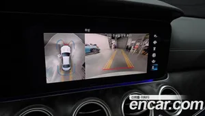 Mercedes-Benz E-Class, 2022 — миниатюра 21