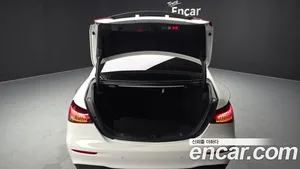 Mercedes-Benz E-Class, 2022 — миниатюра 26