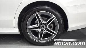 Mercedes-Benz E-Class, 2022 — миниатюра 7