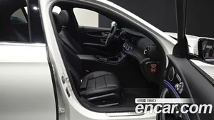 Mercedes-Benz E-Class, 2022 — миниатюра 16