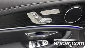 Mercedes-Benz E-Class, 2022 — миниатюра 28