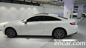 Mercedes-Benz E-Class, 2022 — миниатюра 8