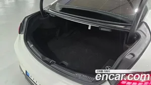 Mercedes-Benz E-Class, 2022 — миниатюра 10