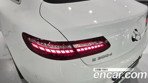 Mercedes-Benz E-Class, 2022 — миниатюра 13
