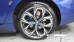 BMW i4, 2022 — миниатюра 7