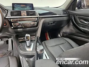 BMW 3-Series, 2017 — миниатюра 10