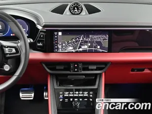 Porsche Macan, 2025 — миниатюра 14
