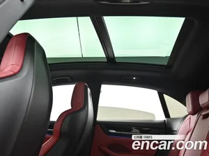 Porsche Macan, 2025 — миниатюра 19