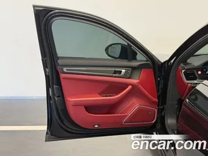 Porsche Panamera, 2023 — миниатюра 8