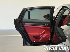 Porsche Panamera, 2023 — миниатюра 9