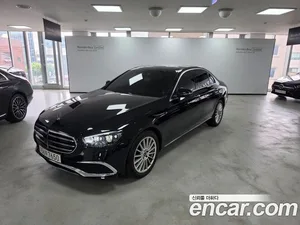 Mercedes-Benz E-Class, 2023 — миниатюра 1