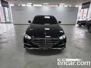 Mercedes-Benz E-Class, 2023 — миниатюра 3
