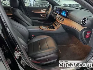 Mercedes-Benz E-Class, 2023 — миниатюра 9