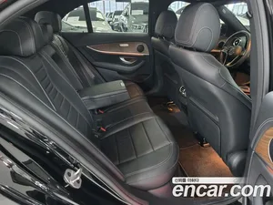 Mercedes-Benz E-Class, 2023 — миниатюра 10
