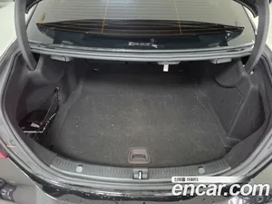 Mercedes-Benz E-Class, 2023 — миниатюра 11