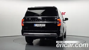 Ford Expedition, 2023 — миниатюра 4