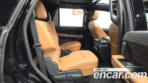 Ford Expedition, 2023 — миниатюра 18