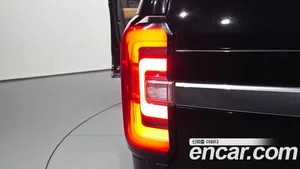 Ford Expedition, 2023 — миниатюра 9
