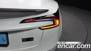 Tesla Model 3, 2024 — миниатюра 9